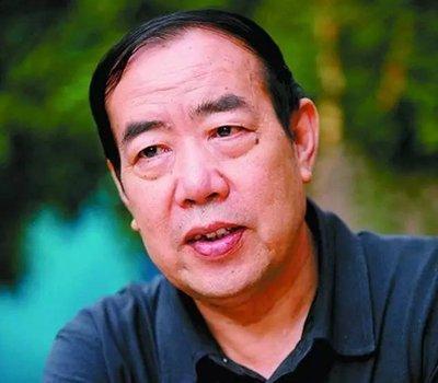 牛牛策略 “流氓作家”贾平凹：“混得差的男人关心政治，经济差的地方饭馆多。雌雄同体的人往往是人中龙凤！”这2句话可谓狠狠戳中了男人的软肋！